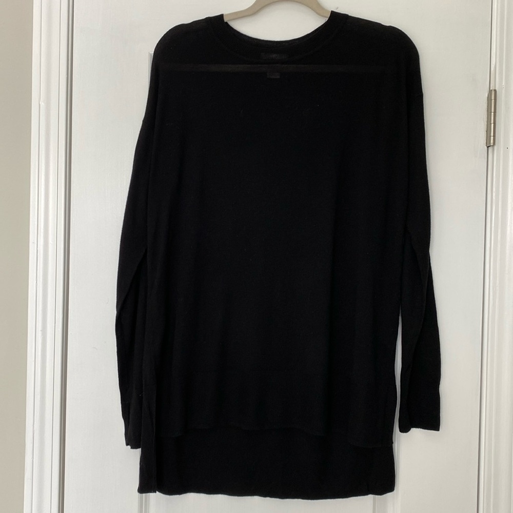 Basic long sleeve black top